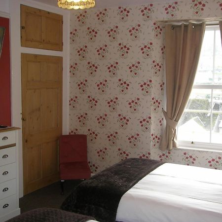 クーム・マーティン Saffron House Bed & Breakfast エクステリア 写真