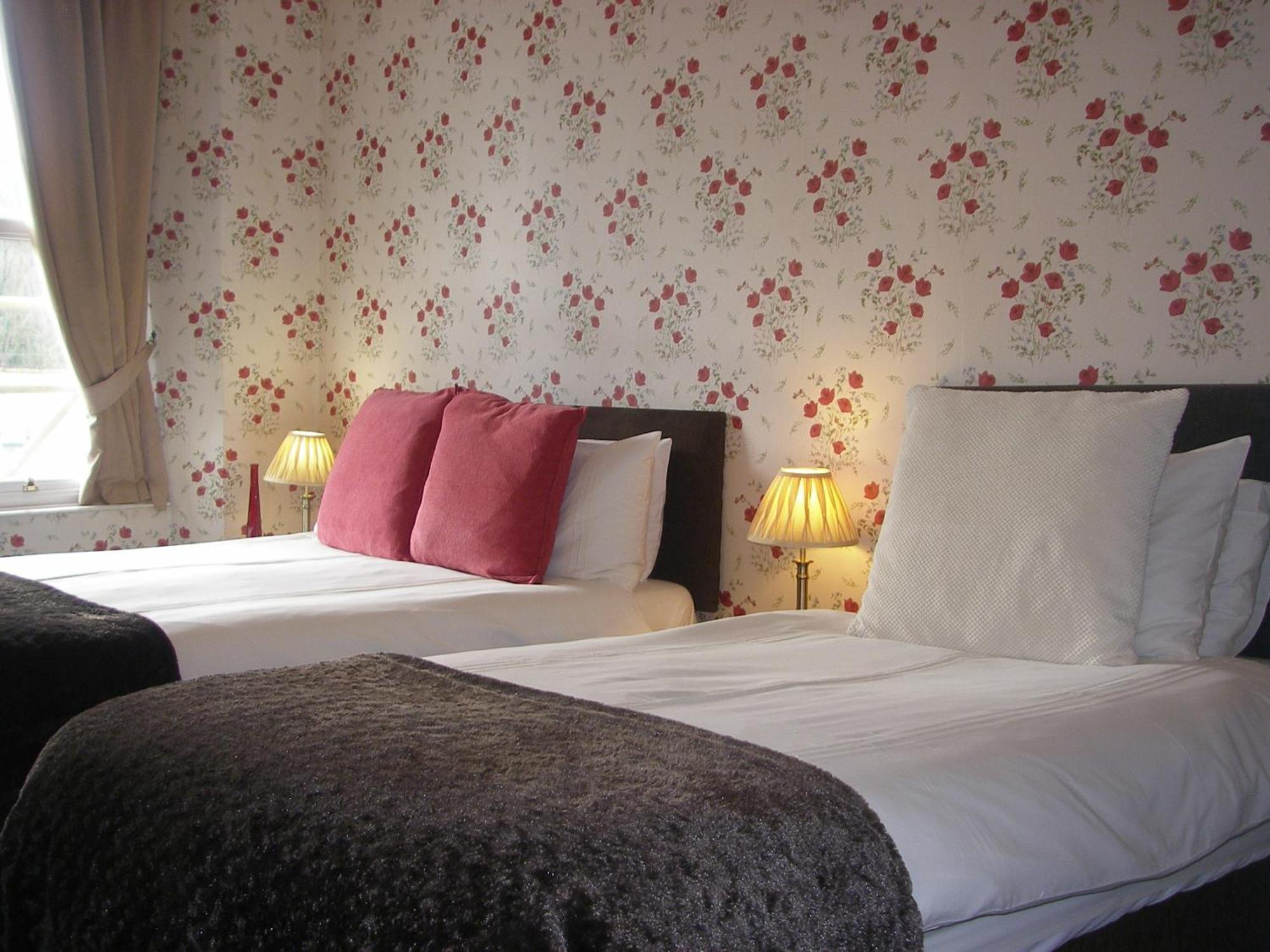 クーム・マーティン Saffron House Bed & Breakfast エクステリア 写真