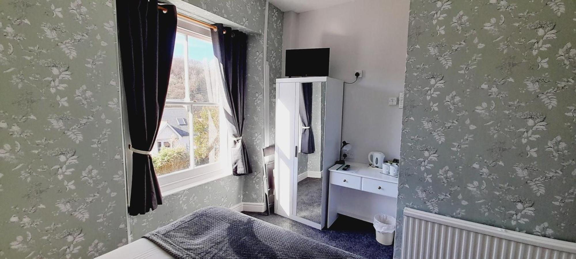 クーム・マーティン Saffron House Bed & Breakfast エクステリア 写真